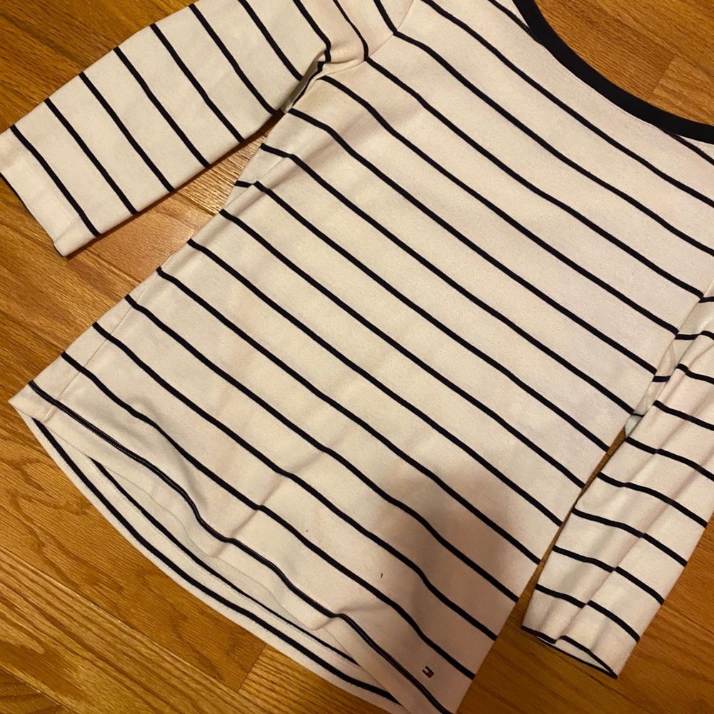 Tommy Hilfiger 3/4 length sleeve shirt.